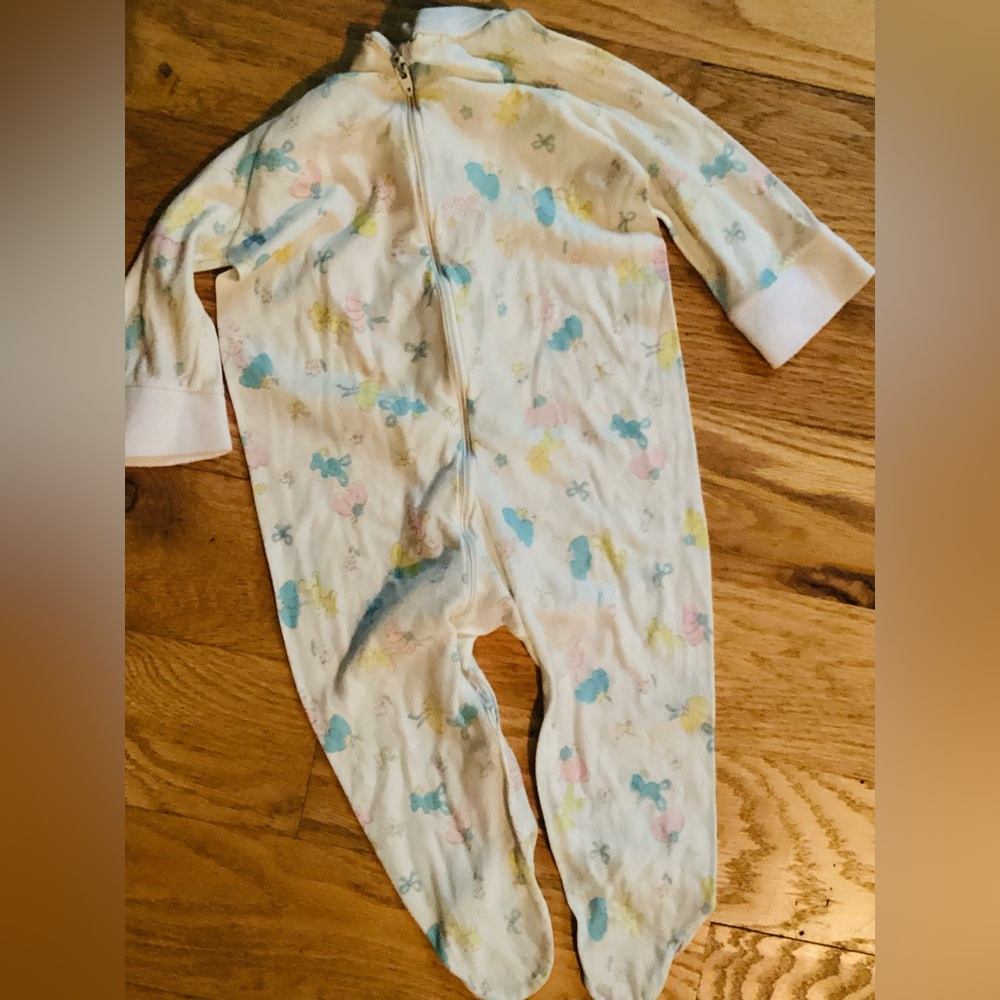 Infant Pajamas RARE Outfit 
      SO PRECIOUS, SWEET & CUTE
 Gerber